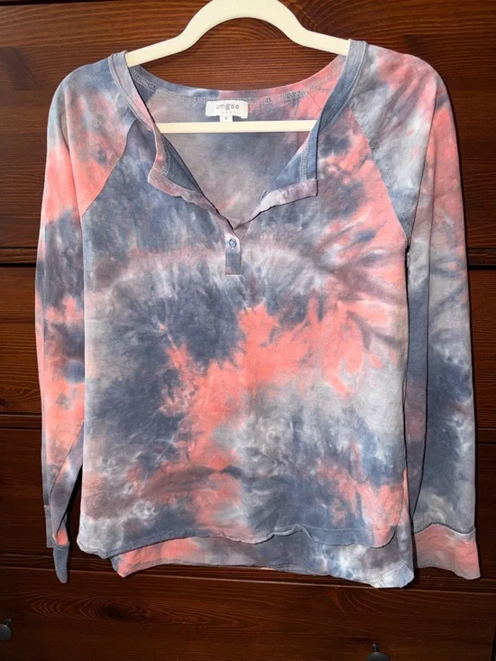 Umgee Coral & Gray Tie-Dye Henley Top - Picture 5 of 5